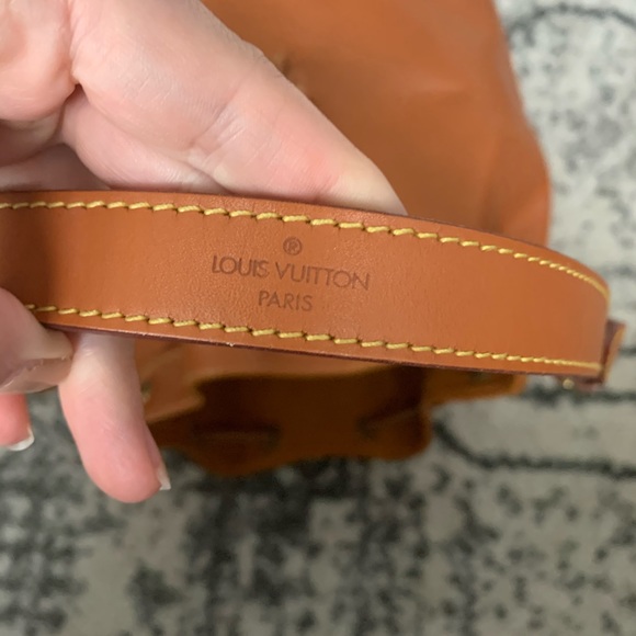 Louis Vuitton Petite Noe - Picture 5 of 16